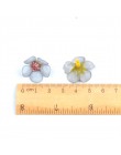50 sztuk 2cm Multicolor Mini jedwab sztuczna stokrotka kwiat głowy dla korony ślub girlanda dekoracyjna Handmade DIY scrapbookin