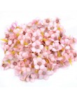 50 sztuk 2cm Multicolor Mini jedwab sztuczna stokrotka kwiat głowy dla korony ślub girlanda dekoracyjna Handmade DIY scrapbookin