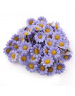 100 sztuk/partia 2.5cm Mini Daisy dekoracyjny kwiat sztuczne jedwabne kwiaty dekoracja na przyjęcie ślubne Home Decor (bez łodyg