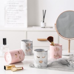 Styl skandynawski zbiornik z marmuru ceramiczny słoik pędzel kosmetyczny obsadka do pióra nóż widelec do przechowywania uchwyt H
