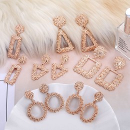 VKME fashion geometryczne różowe złote zawieszki kolczyki modelki nowe Brincos hollow metalowe magiczne kolczyki biżuteria świąt