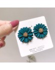 Koreański styl śliczne metalowe kolczyki sztyfty z kwiatem dla kobiet dziewczyna moda duży słodki kolczyk Femme Brinco biżuteria