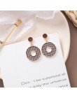Eleganckie czarno-białe Houndstooth Plaid aksamitne tkaniny okrągłe duże koło długie kolczyki dla kobiet zniekształcone tkaniny 