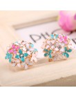 Moda kobiety Lady elegancki kwiat koniczyny kryształ stadniny kolczyki ze stali nierdzewnej Rhinestone stadniny kolczyki dla kob