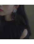 MENGJIQIAO 2019 koreański elegancki przezroczysty akrylowy płatek kwiatu koraliki stadniny kolczyki dla kobiet Summer Holiday Pe