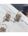 MENGJIQIAO 2019 koreański elegancki przezroczysty akrylowy płatek kwiatu koraliki stadniny kolczyki dla kobiet Summer Holiday Pe