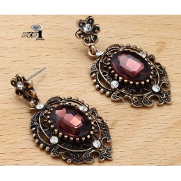YaYi biżuteria nowe czerwone szkło Rhinestone Dangle kryształowy kolczyk moda damska starożytne złoto kolor Gem kolczyki prezent