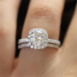Huitan 2PC pierścionek zaręczynowy z okrągłym Brilliant Cubic cyrkon Prong ustawienie rocznica zaręczynowe obrączki dla kobiet r