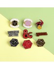 Dragon & dungeon Pins czerwony smok logo gry Lapel emalia Pin odznaki Polygon Dice zdecydować los broszki koszula biżuteria do t