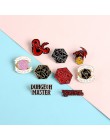 Dragon & dungeon Pins czerwony smok logo gry Lapel emalia Pin odznaki Polygon Dice zdecydować los broszki koszula biżuteria do t