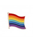 Twórczy Rainbow serce palec serdeczny flaga miłość to miłość Pins broszki LGBT projekt metalowe odznaki gejów lesbijek duma klap