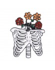 Goth Romance Rose Flower szkielet emalia Pin para zakochanych szkielet biżuteria Dark Punk broszki odznaki Unisex Goth emalia Pi