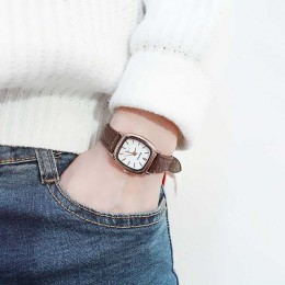 Zwykłym skórzanym kwadratowym zegarek z małą tarczą modna damska sukienka zegarki minimalistyczne świeże kobiece godziny zegarow