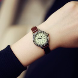 Panie projektant vintage skórzane damskie bransoletki z zegarkiem brązowy retro roma kwarcowy kobieta zegar moda małe damskie ze