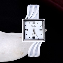 2019 nowy Xinhua kobiety ubierają zegarki moda kot's Whiskers projekt bransoletki unikalny zegarek dla dziewczyn panie Atmos zeg