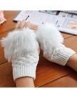 Rękawiczki zimowe damskie rękawiczki bez palców bez palców pompon Faux futerkowe rękawice na nadgarstki dzianiny Patchwork Guant