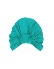Darmowa wysyłka 2018 nowych moda gorąca sprzedaż kobiet 13 jednolity kolor czarny biały czerwony beżowy zielony indyjski turban 
