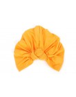 Darmowa wysyłka 2018 nowych moda gorąca sprzedaż kobiet 13 jednolity kolor czarny biały czerwony beżowy zielony indyjski turban 