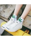 Kobieta bawełna nadruk liści deskorolka moda uliczna liść klonu skarpety hip hop kobiety krótkie skarpety w paski w stylu Haraju