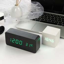LED budzik drewniany zegarek stół sterowanie głosem cyfrowy drewno Despertador elektroniczny pulpit USB/AAA zasilany zegary wyst