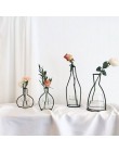 Nowy styl domu strona dekoracji Retro żelaza linia kwiaty wazon zakład metalurgiczny uchwyt nowoczesny jednolity wystrój domu No