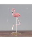 1pc Nordic Ins różowe flamingi ozdoby akcesoria domowe salon stacja biurkowa żywica Flamingo dekoracyjna statua