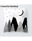 Niestandardowe czarno-białe obicia na poduszki zwierzęta kreskówkowe Kid rzuć poduszka ręcznie malowane lew Home Decor geometryc